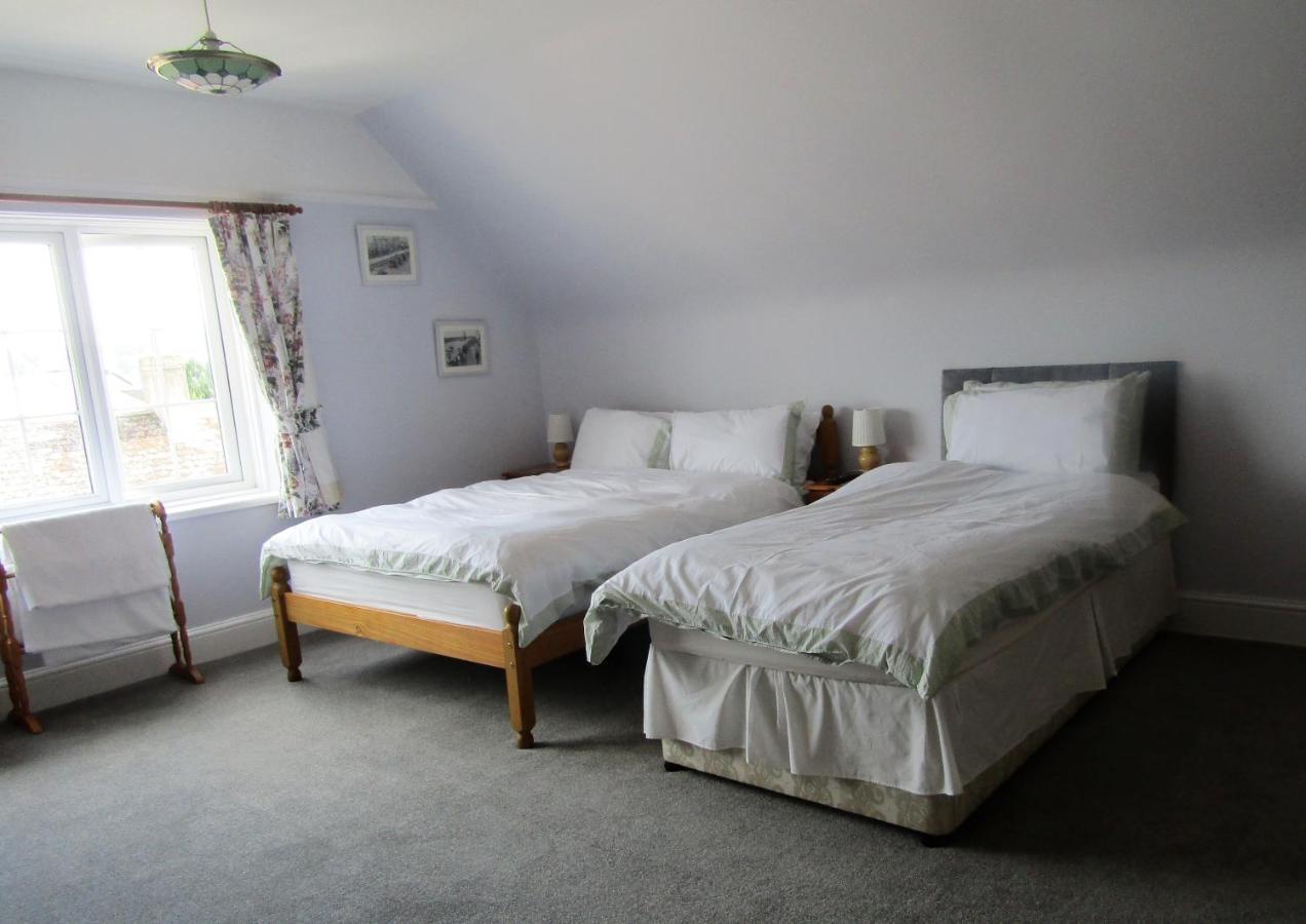 The Old Post House Bed & Breakfast มอร์ตันแฮมสเตด ภายนอก รูปภาพ
